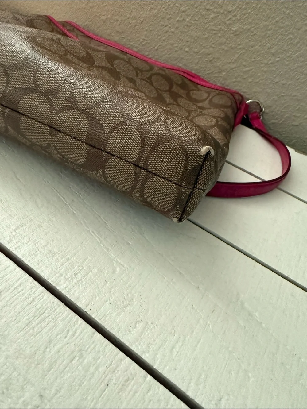 Coach crossbody signature